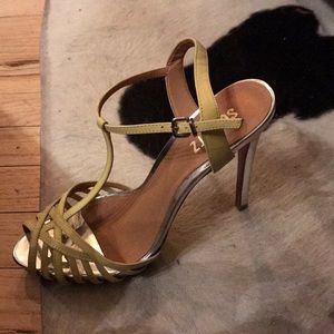 Schultz yellow and silver high heel